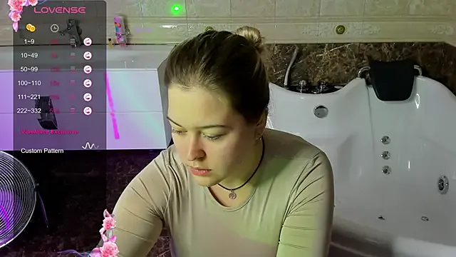 HelenHartt from StripChat is Freechat