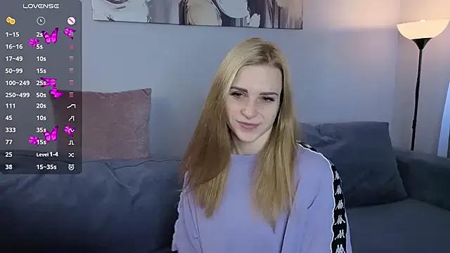 HelenMartines from StripChat