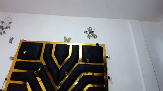 Helennahot from StripChat