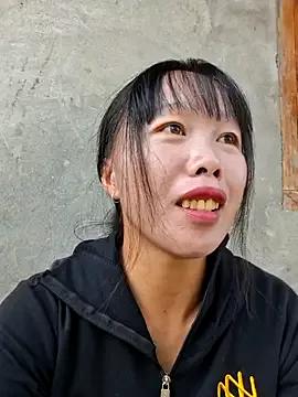 Helenzz from StripChat