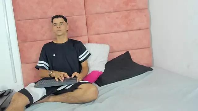 HellAndDante_ from StripChat is Freechat