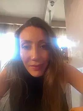 HellaryTourent from StripChat
