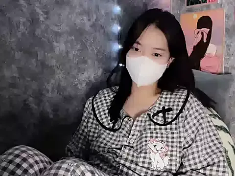 Hellen2999 on StripChat 