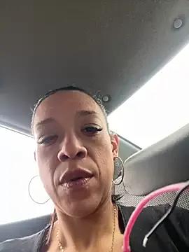 Hellen_Milffit from StripChat is Freechat