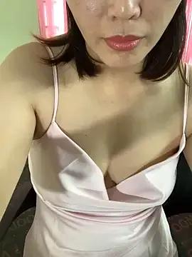 HellenChan from StripChat