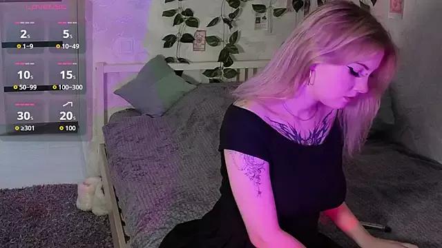 Try our streaming cams variety and talk on a personal level with our adorable girls streamers, showing off their bountiful shapes and dildos.