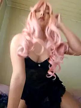 Hellenlin from StripChat