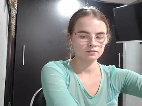 HellenMiyer1111 from StripChat