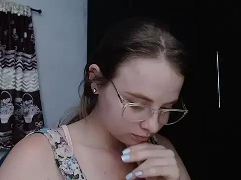 HellenMiyer1111 from StripChat
