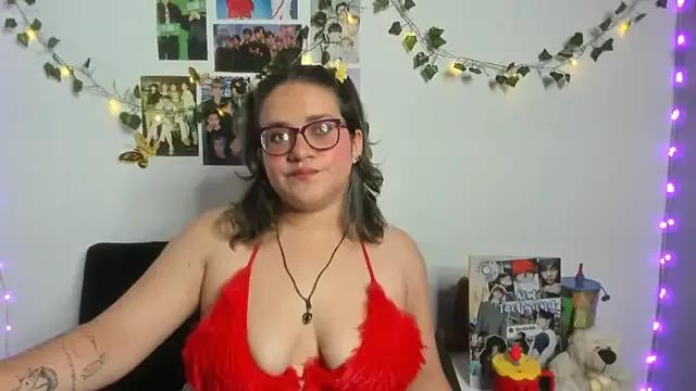 Hellenn_rose from StripChat is Freechat