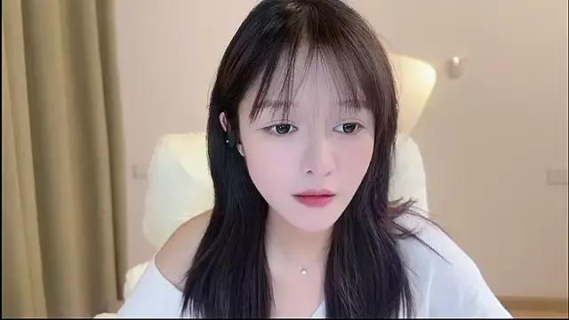 Hello-beibei from StripChat