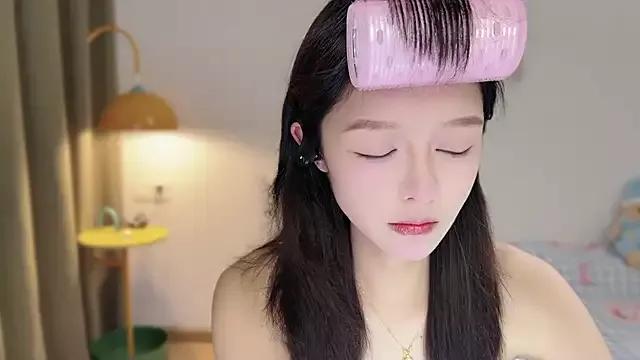 Hello-beibei from StripChat