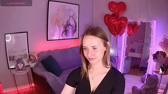 Hello_Hellen from StripChat
