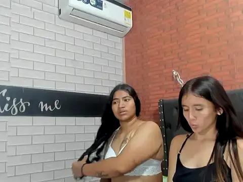 Hellosexx25 from StripChat