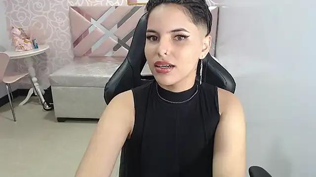 hemma_oficial_ch from StripChat
