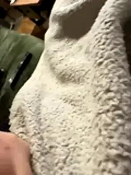 Henes188 from StripChat