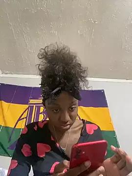 HennessyBaby21 from StripChat