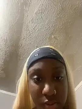 HennessyBaby21 from StripChat