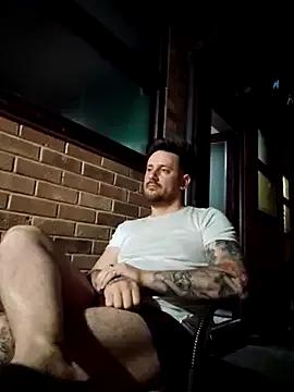 Hereforyou92al from StripChat