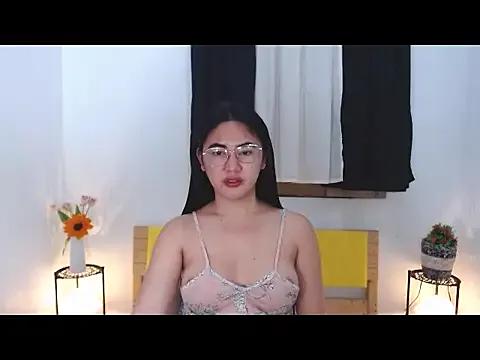 HermoSa_Christine from StripChat is Freechat