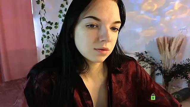 Hey_Caroline from StripChat is Freechat