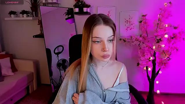 Try our streaming cams variety and talk on a personal level with our adorable girls streamers, showing off their bountiful shapes and dildos.