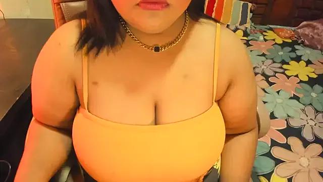 HeyJaanvi from StripChat