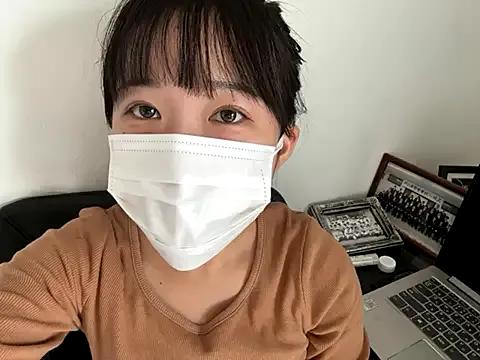 Hikiwarinatto_xoxo from StripChat