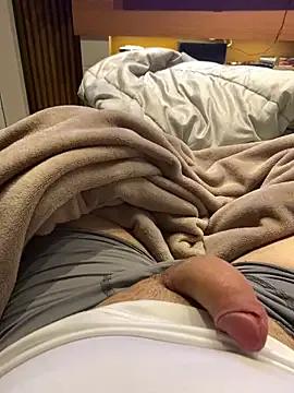 Hjsjsjsjjd from StripChat is Freechat