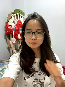 Hmm_0303 on StripChat 