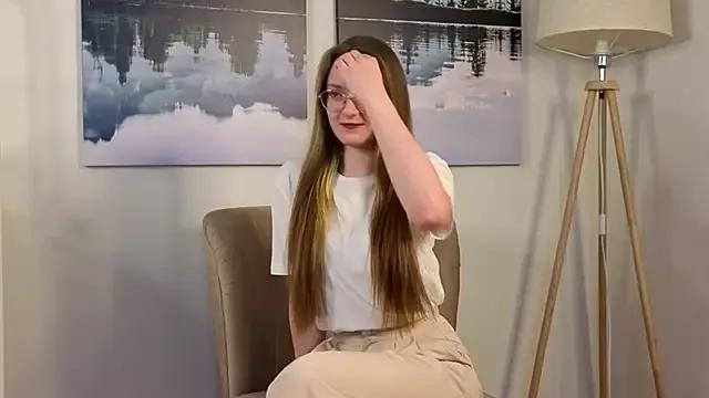 HolliLytal from StripChat is Freechat