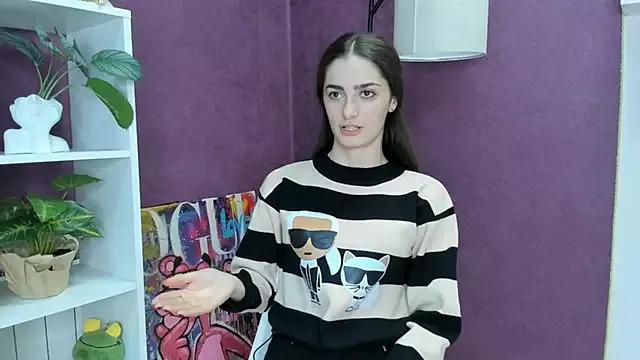 HollisOslan from StripChat is Freechat