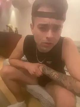 Holly-97 from StripChat