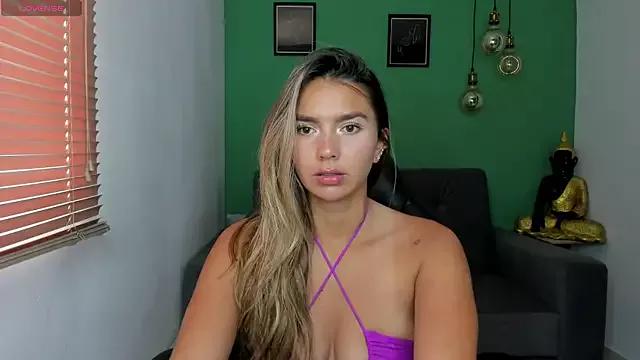 Try our streaming cams variety and talk on a personal level with our adorable girls streamers, showing off their bountiful shapes and dildos.