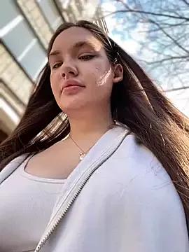 Holly_Molii from StripChat