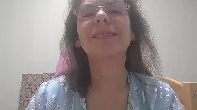 HollyJewel from StripChat