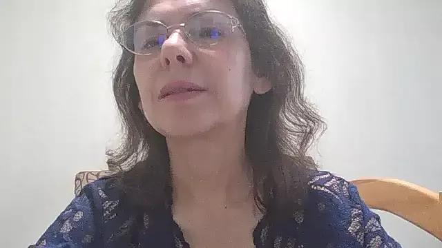 HollyJewel from StripChat