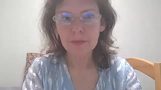 HollyJewel from StripChat