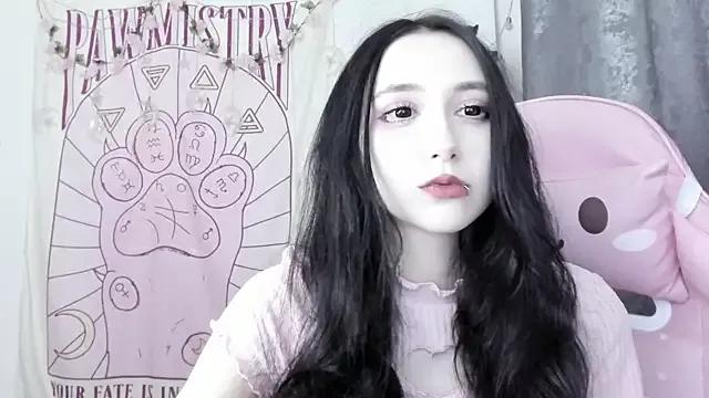 Holy420lolii from StripChat is Freechat
