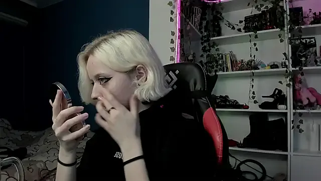 Holy_Mistress_S from StripChat is Freechat