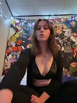 Honeybunnieee from StripChat is Freechat