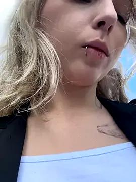 honeyeve from StripChat is Freechat
