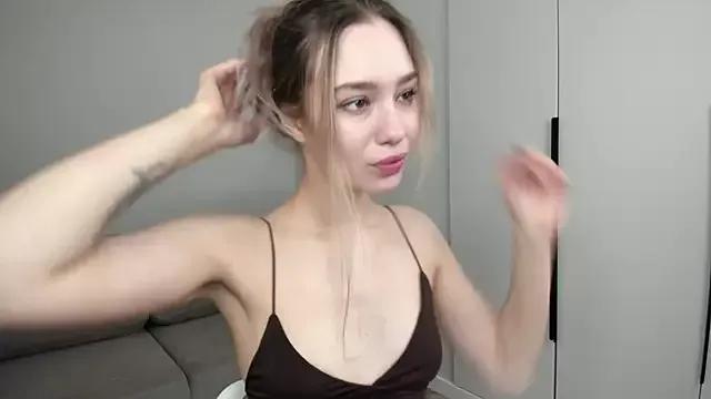 Try our streaming cams variety and talk on a personal level with our adorable girls streamers, showing off their bountiful shapes and dildos.