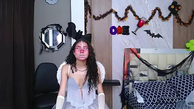 honeymoon_12 from StripChat is Freechat