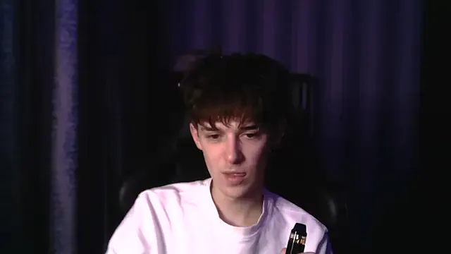 Hoot_Dude_ on StripChat 