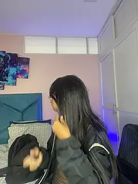 Hopemoretti from StripChat is Freechat