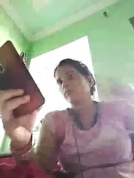 Horny-Show from StripChat is Freechat