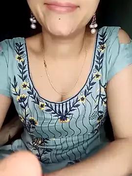 Horny_Shalu from StripChat is Freechat