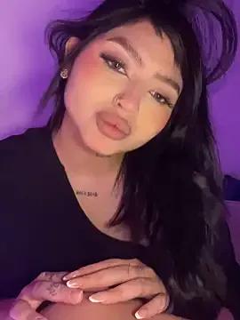 hornykittenn from StripChat is Freechat