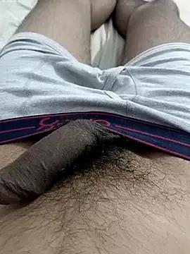 Hornyucum4me from StripChat is Freechat